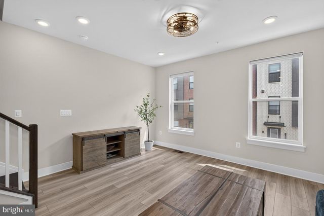 112 GLASS LN, Baltimore, MD 21230
