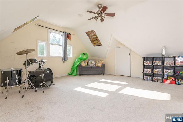 53 Murray Hill Terrace, Bergenfield, NJ 07621