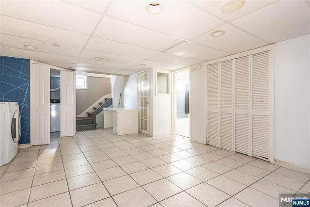 53 Murray Hill Terrace, Bergenfield, NJ 07621
