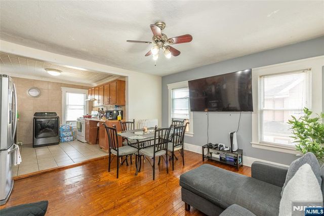 53 Murray Hill Terrace, Bergenfield, NJ 07621