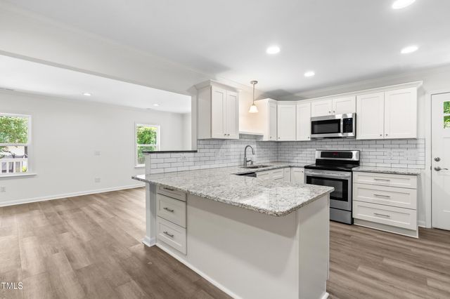 320 Clay Street, Clayton, NC 27520