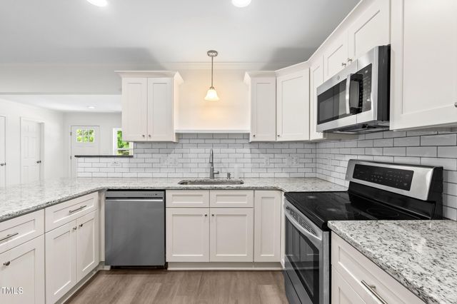 320 Clay Street, Clayton, NC 27520