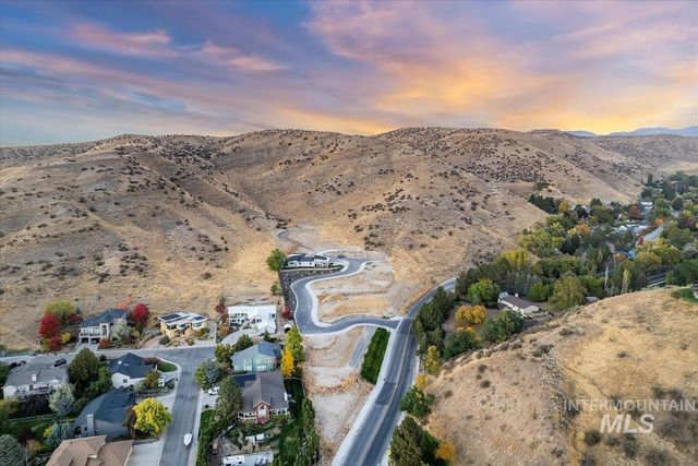 5513 N Polecat Lofts Ln, Boise, ID 83703