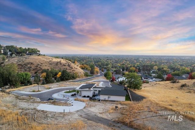 5513 N Polecat Lofts Ln, Boise, ID 83703