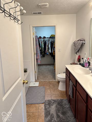 13341 Kimberlite Drive, Fishers, IN 46038