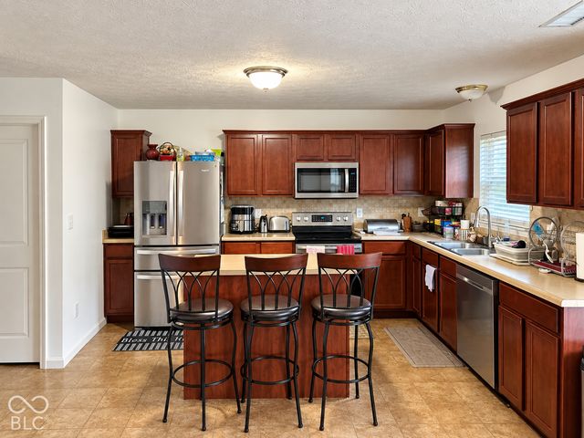 13341 Kimberlite Drive, Fishers, IN 46038