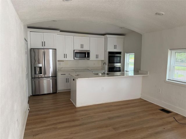 112 AVOCADO AVENUE, Sanford, FL 32771