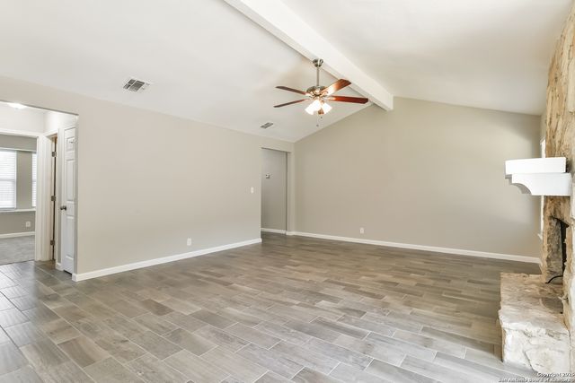 9550 New World, San Antonio, TX 78239