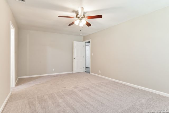 9550 New World, San Antonio, TX 78239