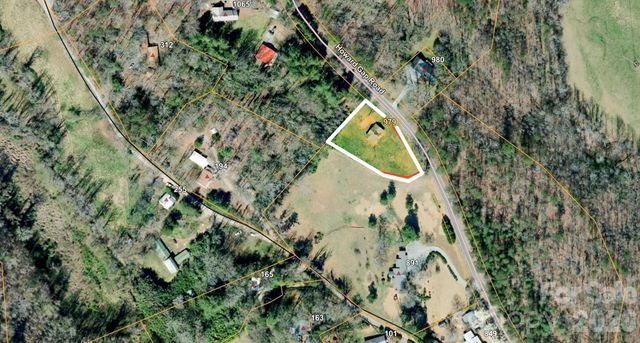 979 Howard Gap Road, Tryon, NC 28782