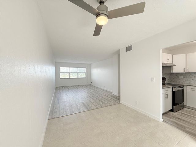 2555 NE 11th Street 606, Fort Lauderdale, FL 33304