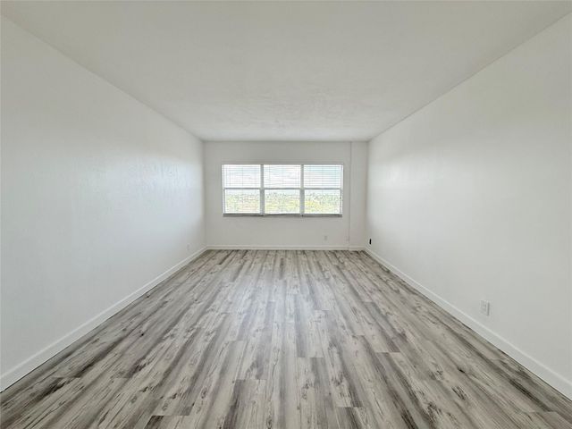 2555 NE 11th Street 606, Fort Lauderdale, FL 33304