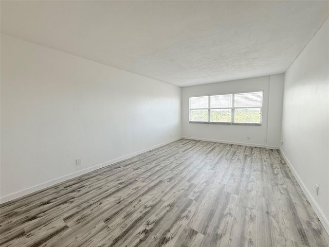 2555 NE 11th Street 606, Fort Lauderdale, FL 33304