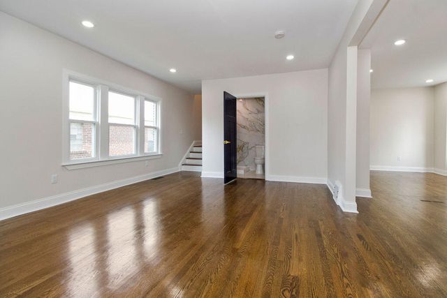 2019 Calumet Avenue, Whiting, IN 46394