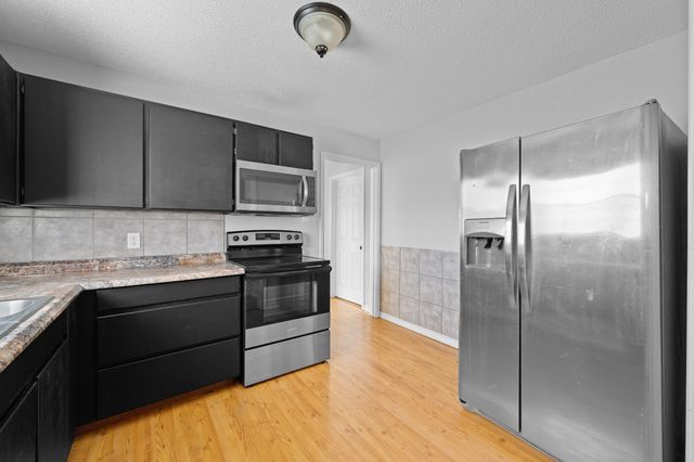 1802 N Wilhite Street, Cleburne, TX 76031