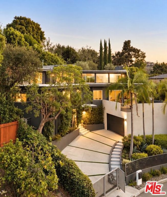 3396 Tareco Drive, Los Angeles, CA 90068 — exterior