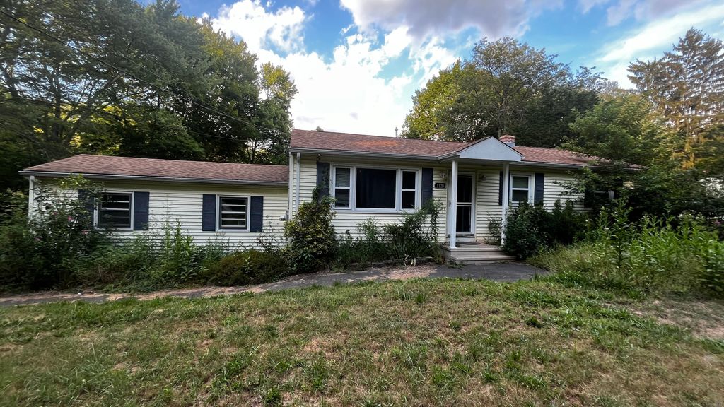 1120 Wintergreen Avenue, Hamden, CT 06514