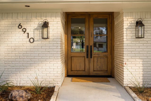 6910 Waggoner Drive, Dallas, TX 75230