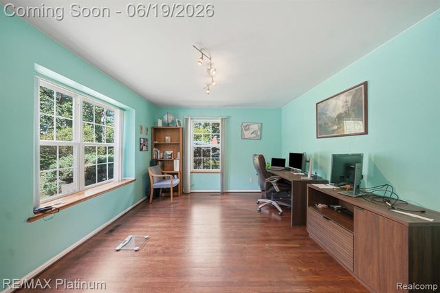 1321 Glen Oak Drive, Holly, MI 48442