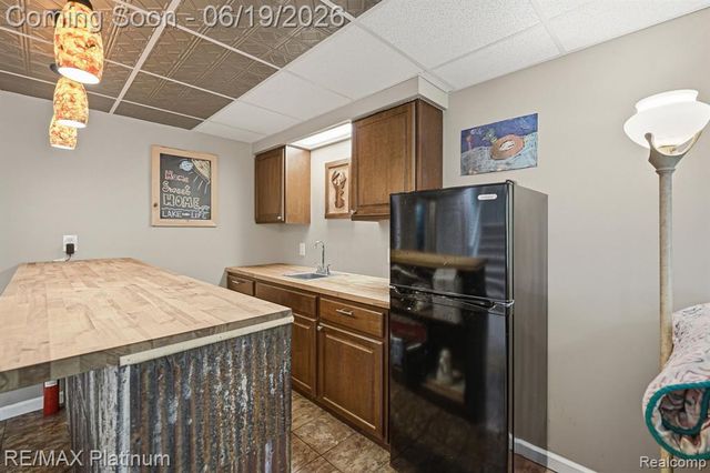 1321 Glen Oak Drive, Holly, MI 48442