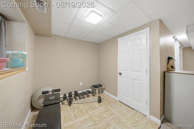 1321 Glen Oak Drive, Holly, MI 48442