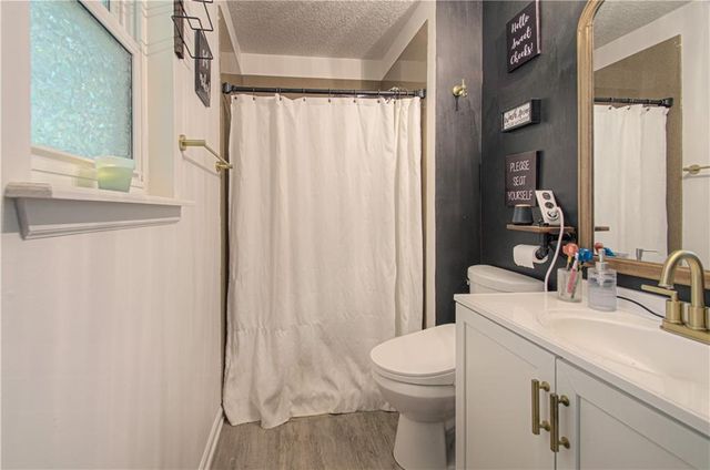 636 Sheidley Avenue, Bonner Springs, KS 66012