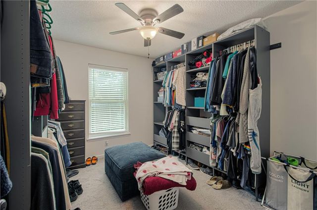 636 Sheidley Avenue, Bonner Springs, KS 66012