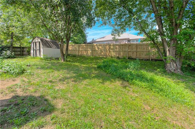 636 Sheidley Avenue, Bonner Springs, KS 66012