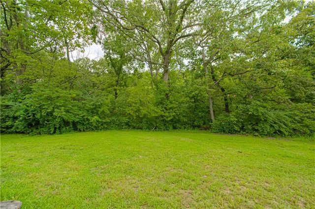 636 Sheidley Avenue, Bonner Springs, KS 66012