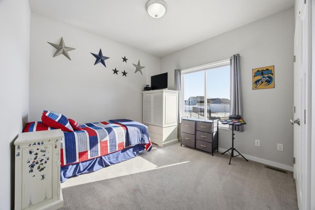 4209 Bristlecone Loop S, Fargo, ND 58104