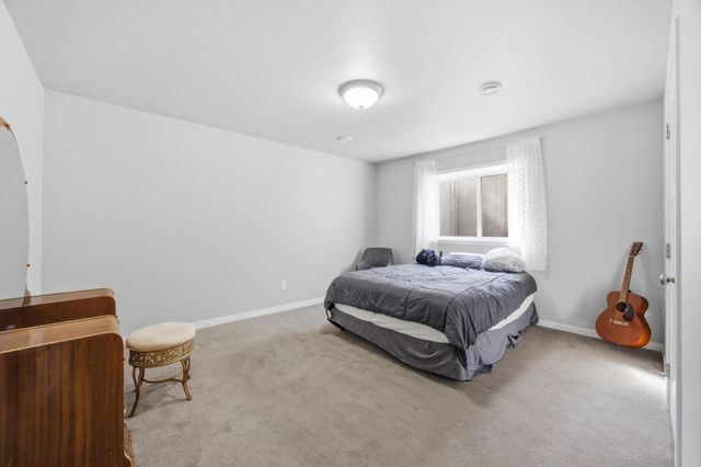 4209 Bristlecone Loop S, Fargo, ND 58104