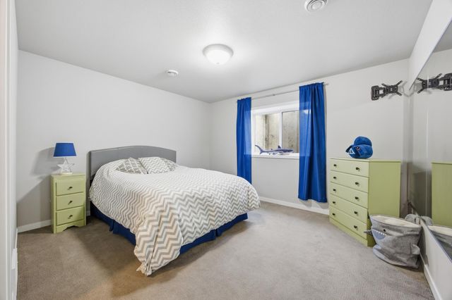 4209 Bristlecone Loop S, Fargo, ND 58104