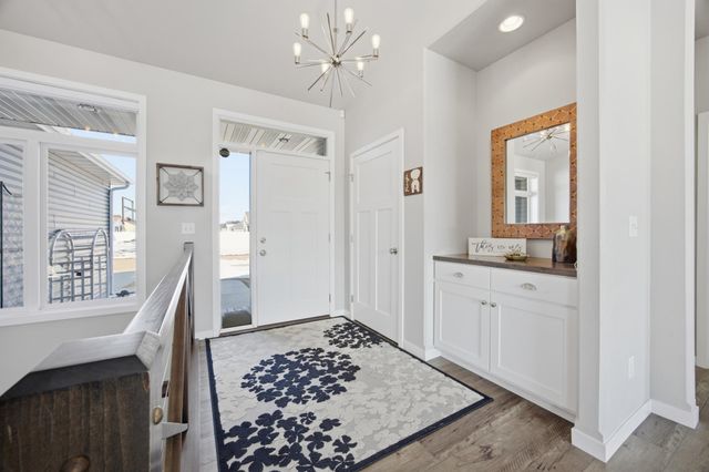 4209 Bristlecone Loop S, Fargo, ND 58104