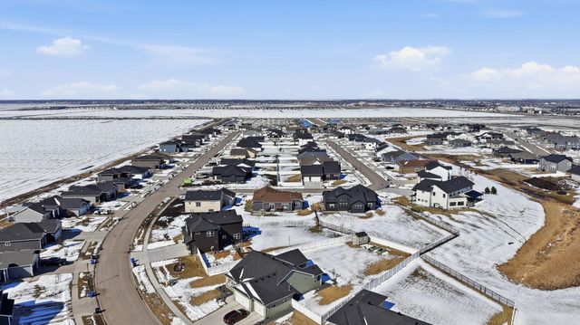 4209 Bristlecone Loop S, Fargo, ND 58104