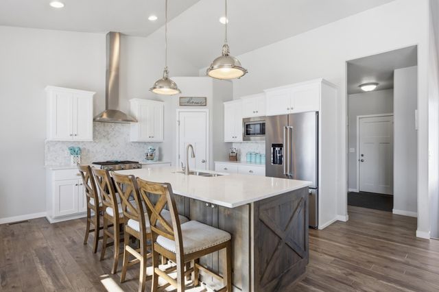 4209 Bristlecone Loop S, Fargo, ND 58104