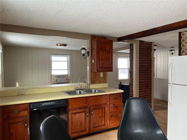 4512 Terrace Street, Kansas City, MO 64111