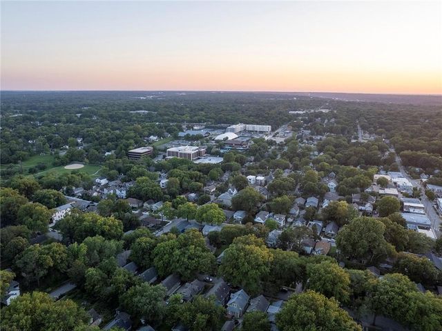 4512 Terrace Street, Kansas City, MO 64111