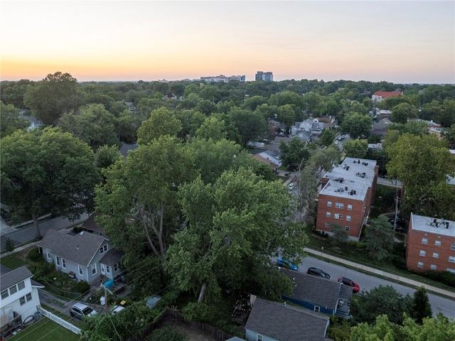 4512 Terrace Street, Kansas City, MO 64111