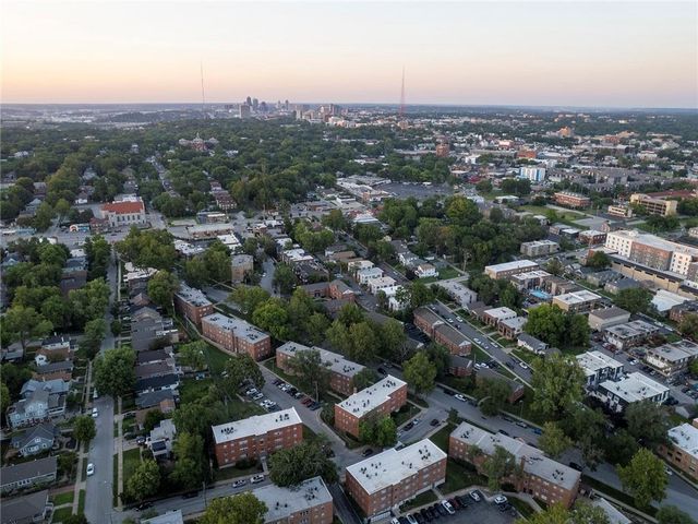 4512 Terrace Street, Kansas City, MO 64111