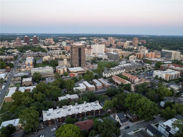 4512 Terrace Street, Kansas City, MO 64111