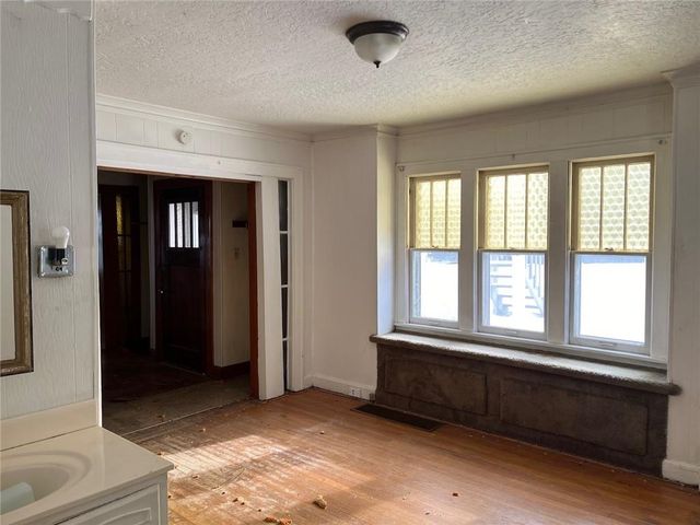 4512 Terrace Street, Kansas City, MO 64111