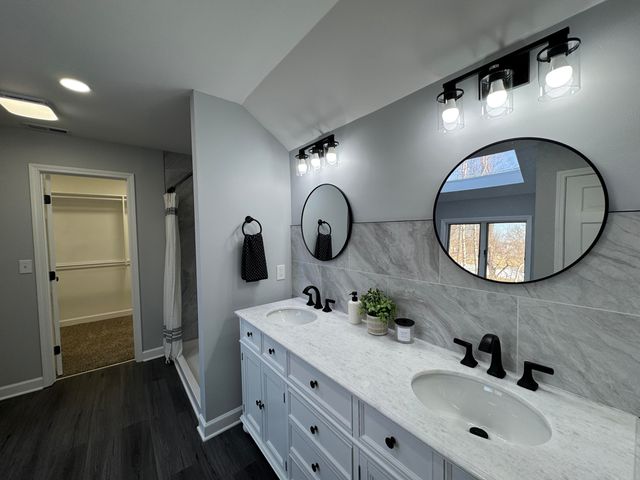 3807 Waxwing Court, Valparaiso, IN 46383