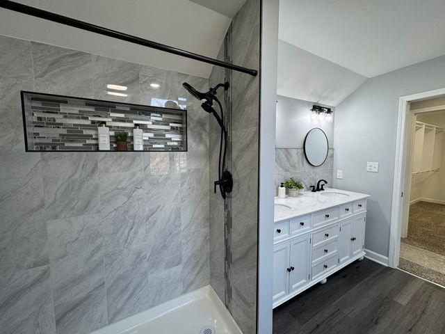 3807 Waxwing Court, Valparaiso, IN 46383