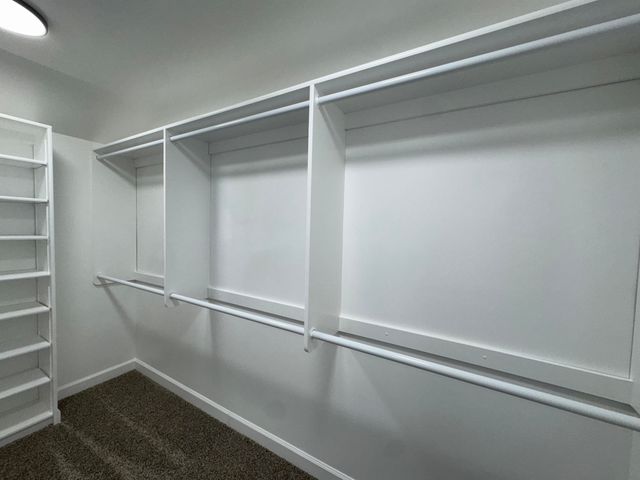 3807 Waxwing Court, Valparaiso, IN 46383