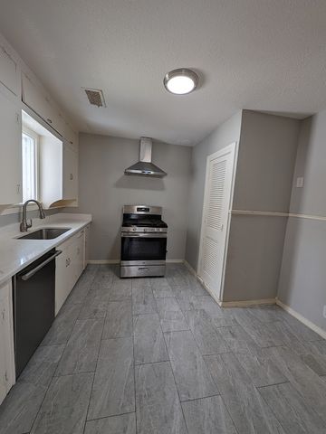 3127 Ouida Avenue, Dallas, TX 75211