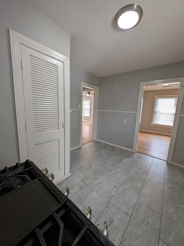 3127 Ouida Avenue, Dallas, TX 75211