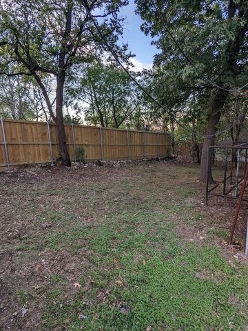3127 Ouida Avenue, Dallas, TX 75211