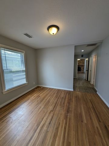 3127 Ouida Avenue, Dallas, TX 75211