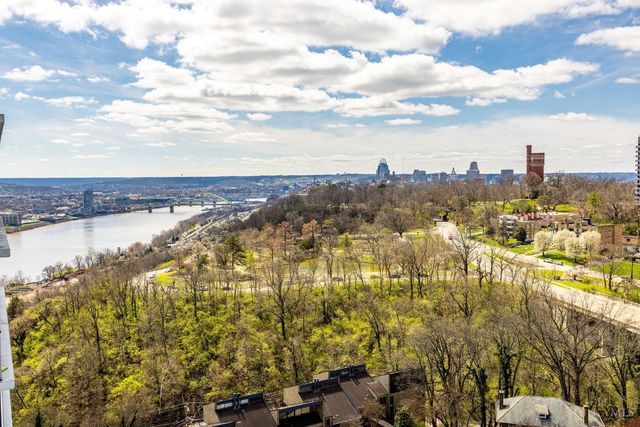 2200 Victory Parkway, Cincinnati, OH 45206