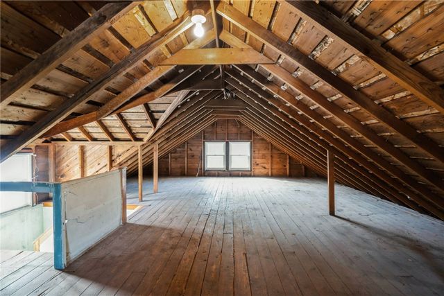 1522 6th Avenue SE, Cedar Rapids, IA 52403